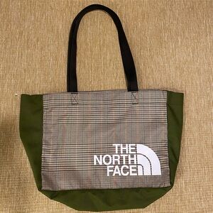 The North Face loop tote Green and Plaid unisex Bag